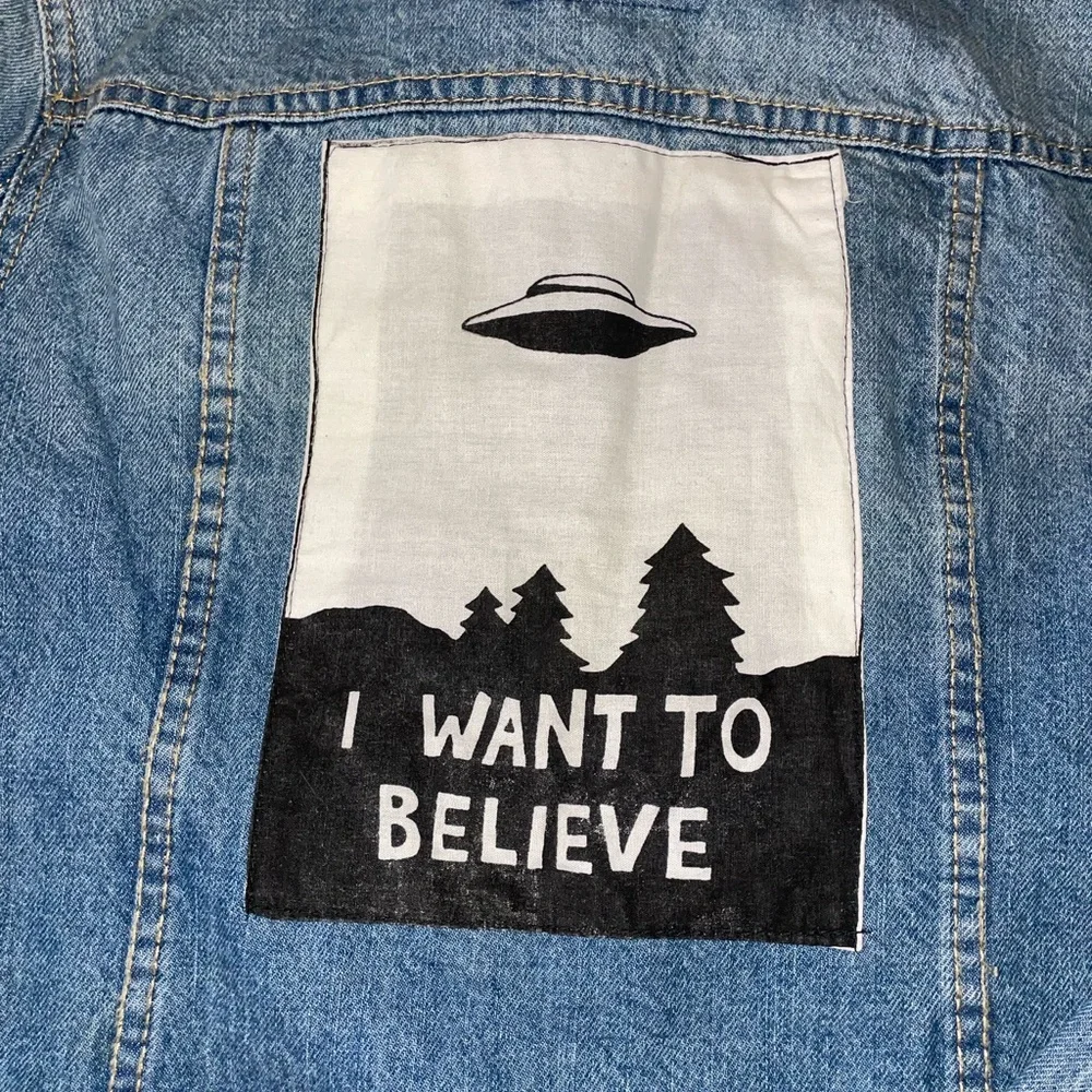 I Want to Believe Sci-Fi / X-Files & Mushroom Embroidered Jean “Denim” Jacket - Picture 1 of 5